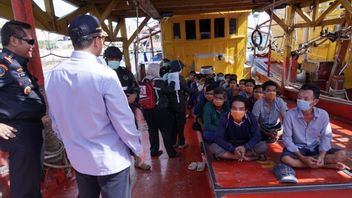 Anticipating COVID-19, KKP Performs Health Tests For 68 Foreign Crew Who Thieves Fish