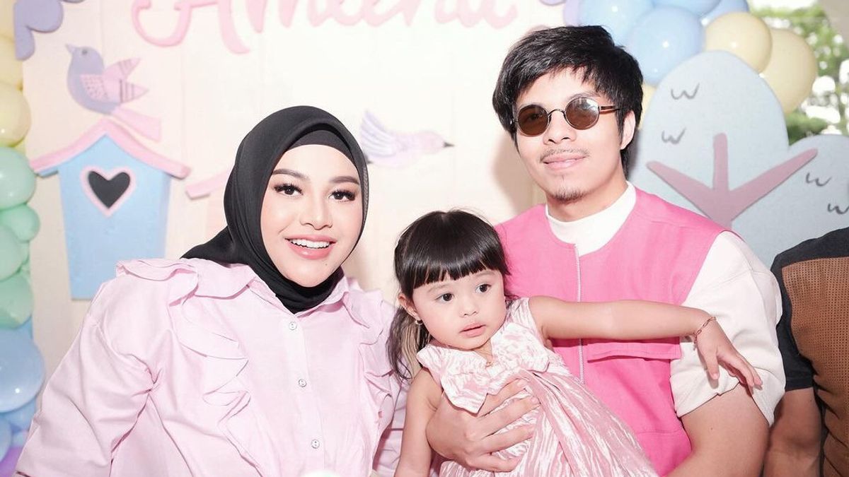 Buy A Luxury Car On Ameena's Second Birthday, Atta Halilintar: So You Don't Have To Buy A Lag
