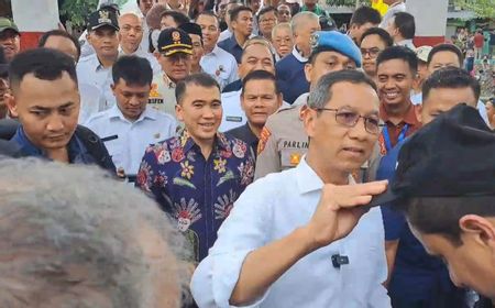 'KJP Belum Cair, Pak!' Begitu Teriakan Ibu Ini ke Heru Budi Saat di Palmerah