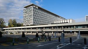 美国想退出世卫组织，世卫组织总干事要求未付的会费