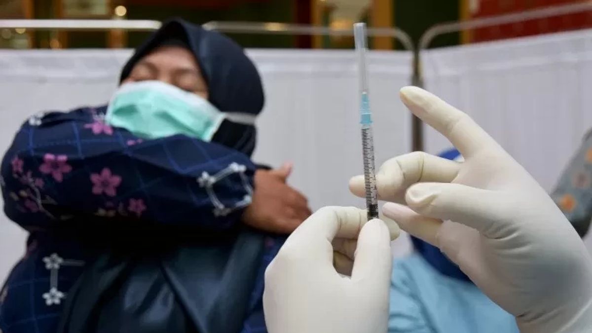 Accelerating The Fourth Dose Of COVID-19 Vaccination, The Bogor Regency Government Has Asked The West Java Provincial Government For Another 5 Thousand Vaccines