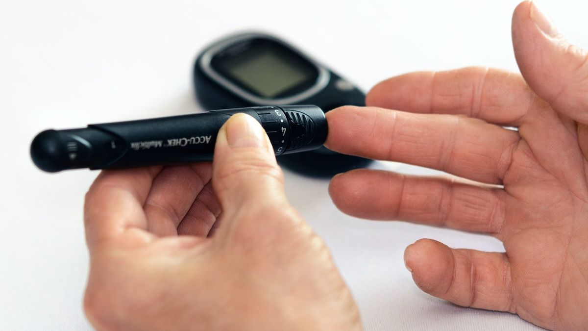 يزيد خطر الإصابة بمرض السكري عندما يكون هرمون الميلاتونين مرتفعًا، وكيفية التحكم فيه؟