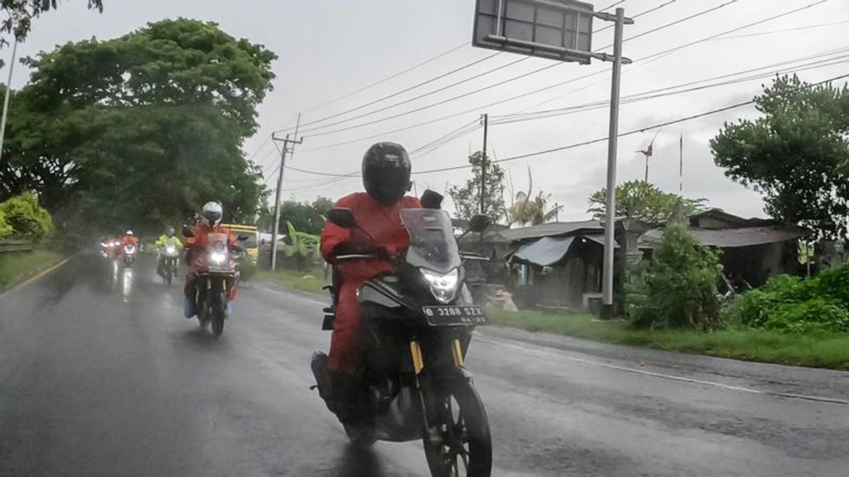 Les automobilistes obligatoires le savoir! L’habitude d’arrêter sans détresse pendant la saison des pluies peut conduire à des amendes et d’entrer en prison