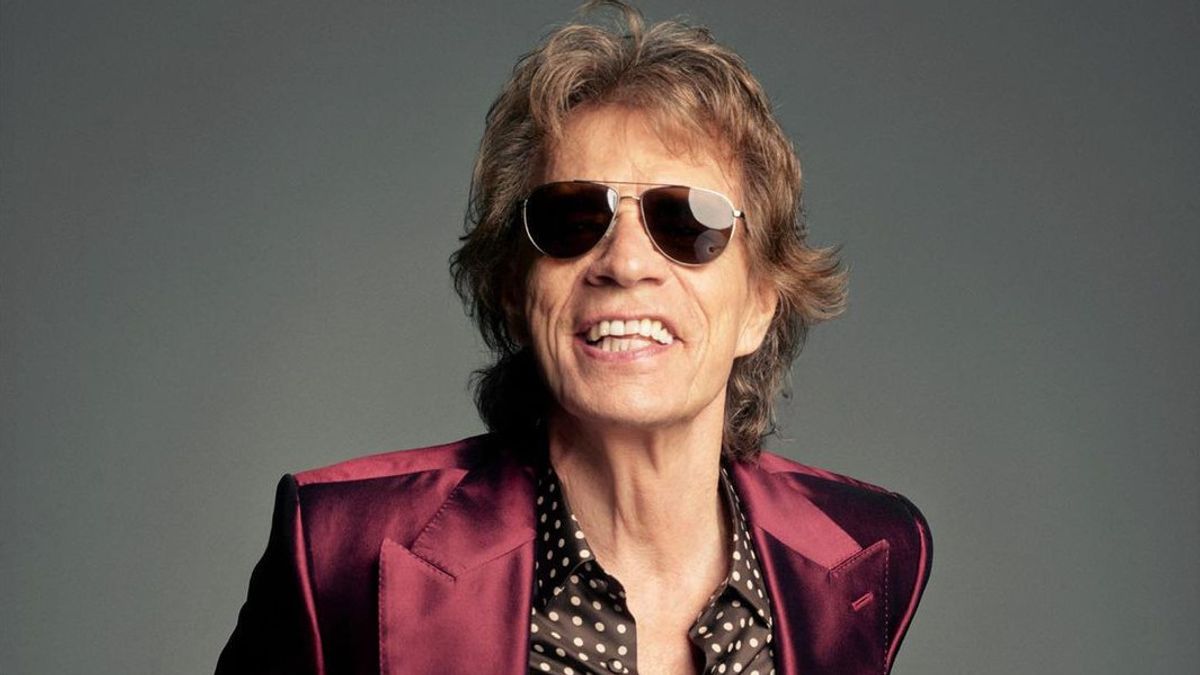 Mick Jagger Nikmati Malam di Bar Jogetin Lagu 'Moves Like Jagger'