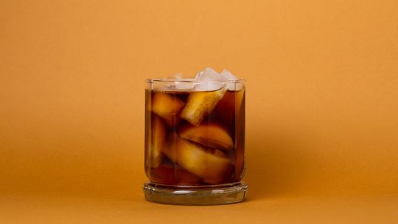 コーヒーを飲むことを禁止されている人々の7つのグループ:インソムニアへのGERD患者