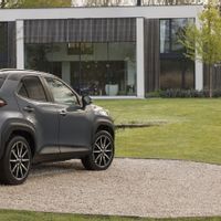 Lebih Elegan, Toyota Resmi Ungkap Wajah Baru Yaris Cross Hybrid untuk Pasar Eropa