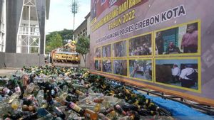 Cipta Kondisi Jelang Lebaran 2022, Polres Cirebon Kota Musnahkan 20.938 Botol Miras dan 41.032 Obat Terlarang
