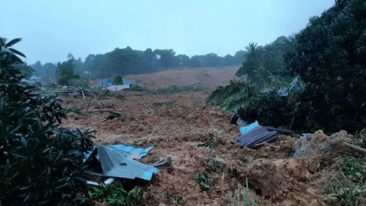 セラサン島の地滑りと洪水の犠牲者は増加し続け、ナトゥナリージェンシー災害緊急対応 