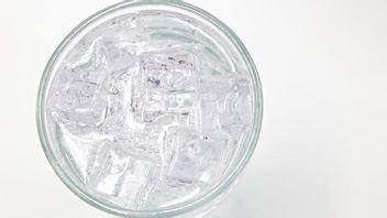 アイスウォーターを飲む習慣は消化を妨げる可能性がありますか?これは医者の言葉です