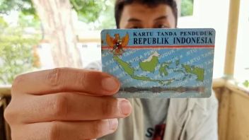 98 Thousand Residents Of Manokwari Have Not Performed E-KTP Data Recording, Regent Asks Officers To Pick Up The Ball