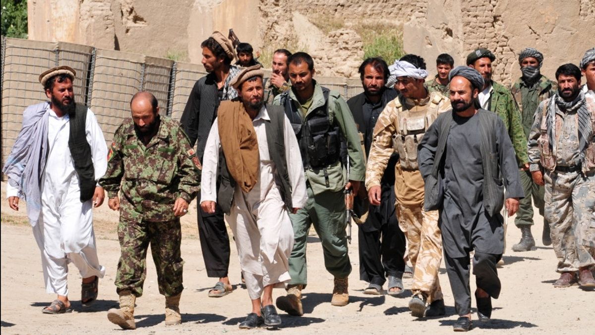 Les Talibans Tirent Sur La Foule Pendant Le Jour De L’indépendance De L’Afghanistan, Plusieurs Personnes Tuées