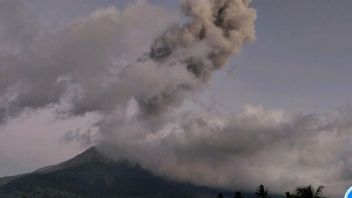 Dalam 6 Jam, PPGA Catat Gunung Lewotobi Laki-laki 19 kali Erupsi