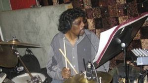 Drumer Legendaris Pengiring Bill Withers hingga Marvin Gaye, James Gadson Meninggal di Usia 86 Tahun