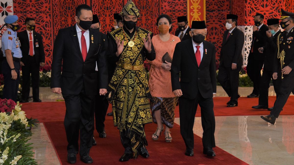 Presiden Jokowi Gunakan Baju Adat Sabu di Sidang Tahunan MPR