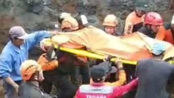 塞梅鲁山山山体滑坡河岸,3名受害者尚未找到