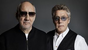 Bersama di The Who Sejak Tahun 1964, Pete Townshend Akui Tak Berkomunikasi Baik dengan Roger Daltrey