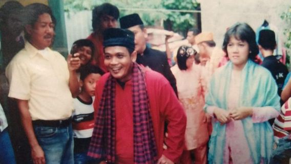 Profile Of Bang Sapri, Lenong Champion Who Became Denny Cagur's Car Washer