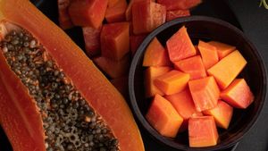 5 Manfaat Makanan Alami dan Buah Berwarna Oranye untuk Kesehatan Anda dan Keluarga