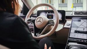 Mercedes-Benz Perkenalkan ChatGPT dalam Program Uji Coba di Kendaraan Mewah