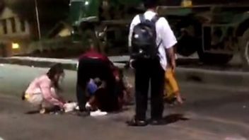 Two Women Fall from Motor After Crossing a Damaged Road in Koja Jakut