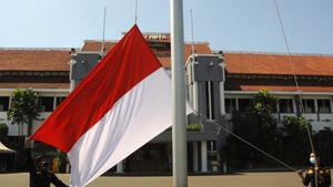 Sambut Agustus, Walkot Eri Cahyadi Imbau Warga Surabaya Pasang Bendera Merah Putih