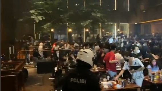 Catat! Holywings Kemang Dilarang Buka Sampai Pandemi COVID-19 Berakhir