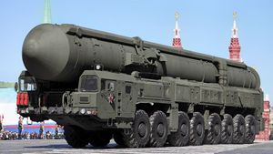 Pemilik Senjata Nuklir Terbanyak di Dunia, Amerika atau Rusia?