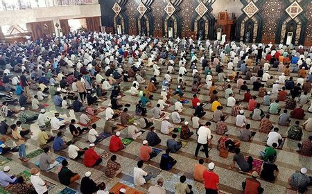 Masjid Agung At-Tin Belum Membuka Kegiatan Ibadah, Masih Menunggu Keputusan DKM