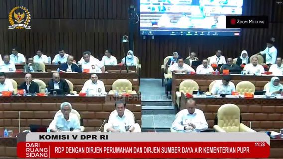 The RDP Of The Director General Of Natural Resources And Housing Of The Ministry Of PUPR With Commission V Of The DPR RI Had Stopped, Why?