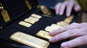 Harga Emas Antam Naik Rp8.000 ke Rp1.923.000 per Gram