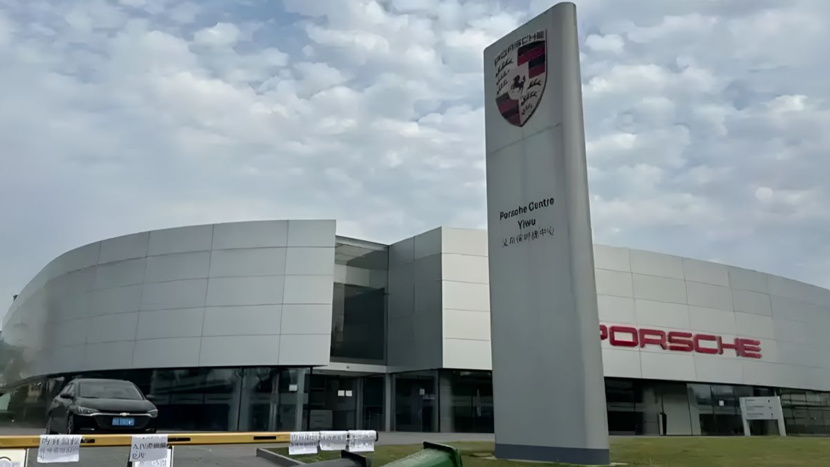 Porsche and VW dealers in China are in the spotlight and upset consumers because of this