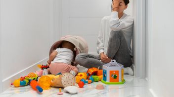 تعرف على 5 نصائح لإدارة الإجهاد أثناء رعاية الأطفال: يجب أن يعرف الآباء!