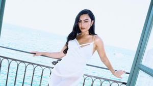 Charli XCX Ogah Respons Diduga Disindir Taylor Swift di “<i>Actually Romantic</i>”