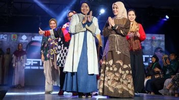 Santri Unjuk Gigi on Dawn 2023, Atikoh Ganjar Optimistis Central Java becoming a Kiblat of Muslim fashion