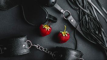 Mengenal BDSM, Jenis Hubungan Seksual yang Ada di Film Trilogi Fifty Shades