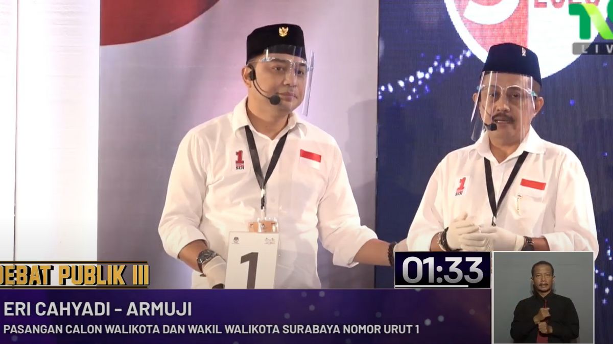 Surabaya Pilkada Debate: Eri Cahyadi's Hand Code To Armudji Who Was Just Talking 30 Seconds, Whispers Can Be Heard