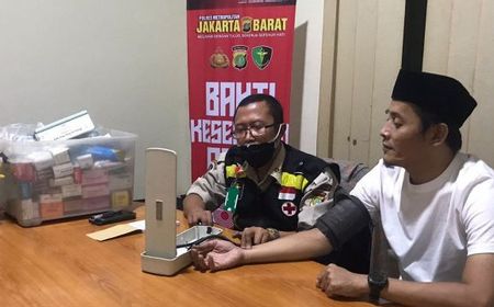 Sambut HUT Kemerdekaan RI ke-78 Polrestro Jakbar Berikan Layanan Kesehatan