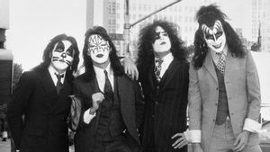 Kesedihan Gene Simmons: Ace Frehley Telah Tiada Saat KISS Terima Kennedy Center Honors