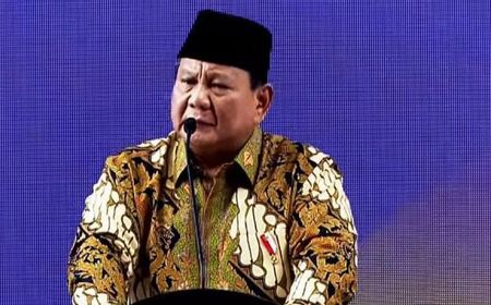 Prabowo Imbau Pejabat 