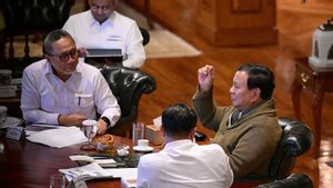 Prabowo Tunjuk Zulkifli Hasan Jadi Ketua Satgas Koperasi Merah Putih