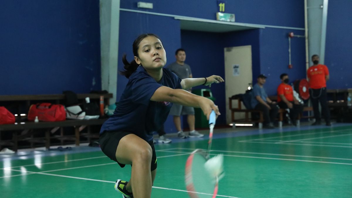 The Indonesian Badminton Team Tests The Arena For The 2022 BATC Match: Glare And Wind Blows