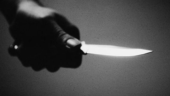 Envoyer de l’argent aux parents, le chef de la jeunesse à Kwitang Jakpus a été attrapé par un couteau par 3 préman