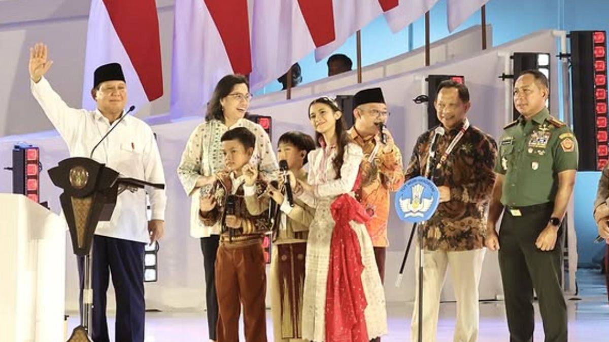 Prabowo Umumkan Dana Kesejahteraan Guru 2025 Naik Jadi Rp81,6 Triliun