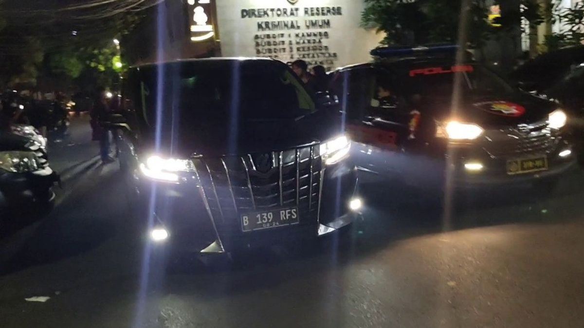 Police To Send Investigators To Rachel Vennya's House Check RFS Plate