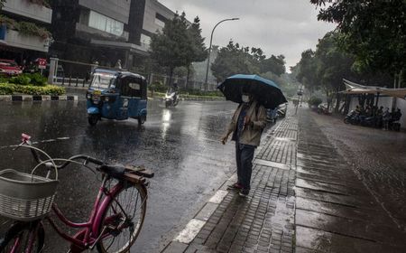 Prakiraan Cuaca Rabu 18 Mei: Jakarta Hujan dan Sebagian Besar kota Besar Cerah Berawan