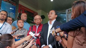 Diperiksa 2 Jam, Rektor Universitas Pancasila ETH Ogah Bicara Soal Dugaan Pelecehan
