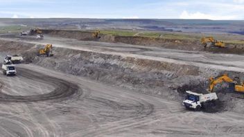 rant 35 billions de roupies, le directeur général du gaz de l’ESDM a déclaré que le taux de conformité de la gestion minière atteignait 72%