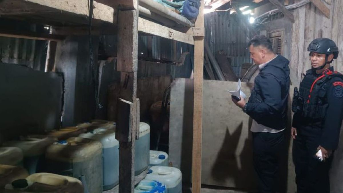 North Sumatra Police Seize 1.8 Tons Of Subsidized Fuel In Deli Serdang