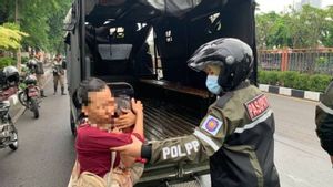  Tim Gabungan Tertibkan Pengamen dan Pengemis di Surabaya