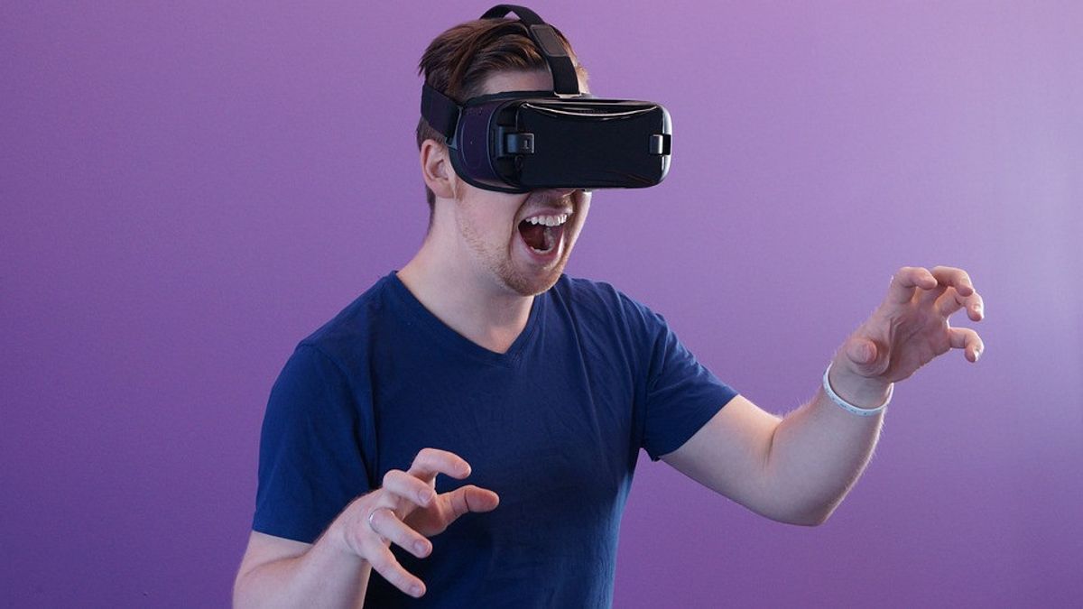 Penjualan Headset  VR Menurun Sepanjang 2022, Dampak Resesi Global dan Belum Populer